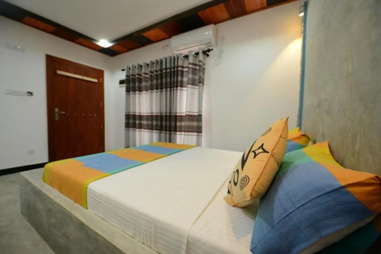 Frühstückspension Eco Chalet - Airport Transit Hotel Negombo